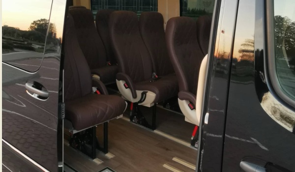 Доставка сотрудников к месту работы